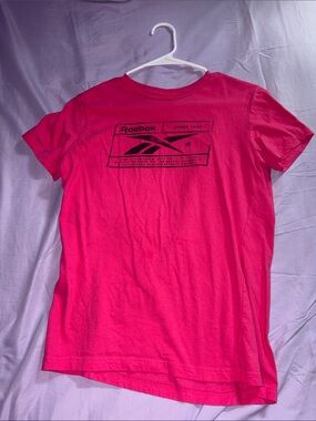 Reebok Hot Pink Graphic Logo Tee